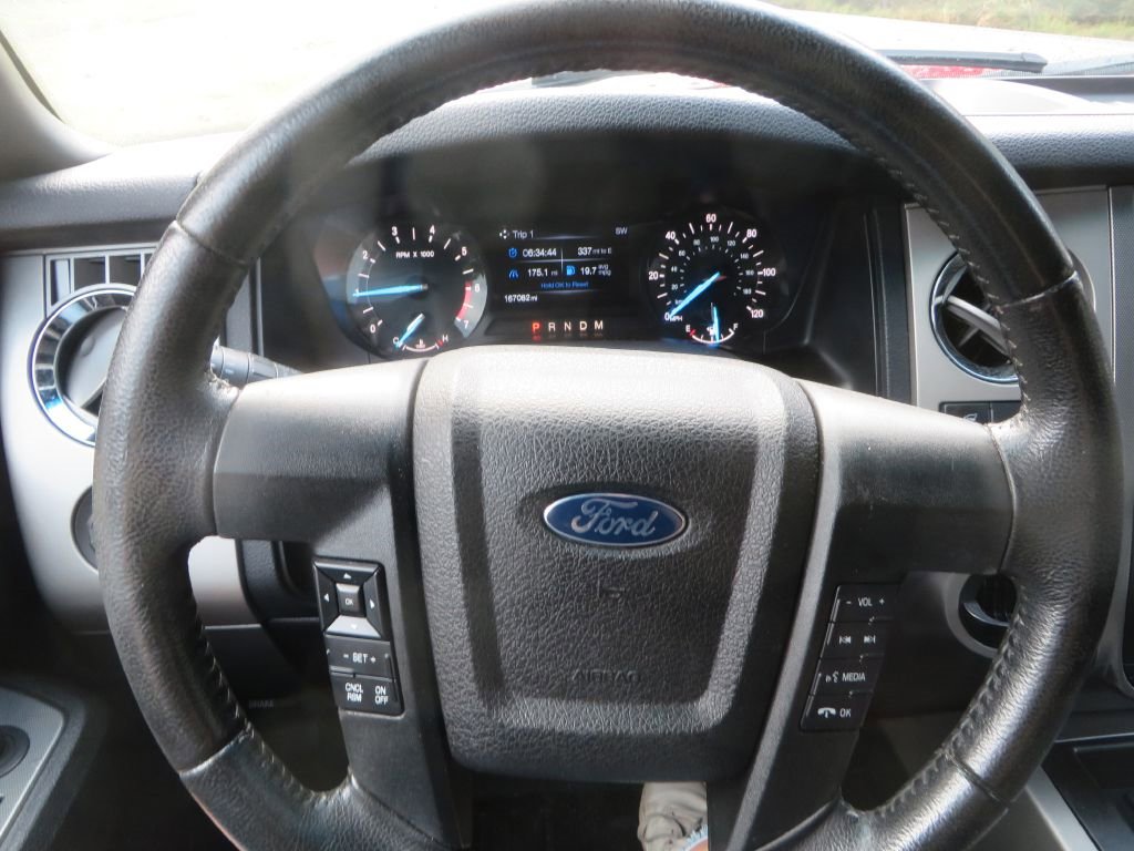 Used 2015 Ford Expedition XLT w/ Equipment Group 201A RWD image 15