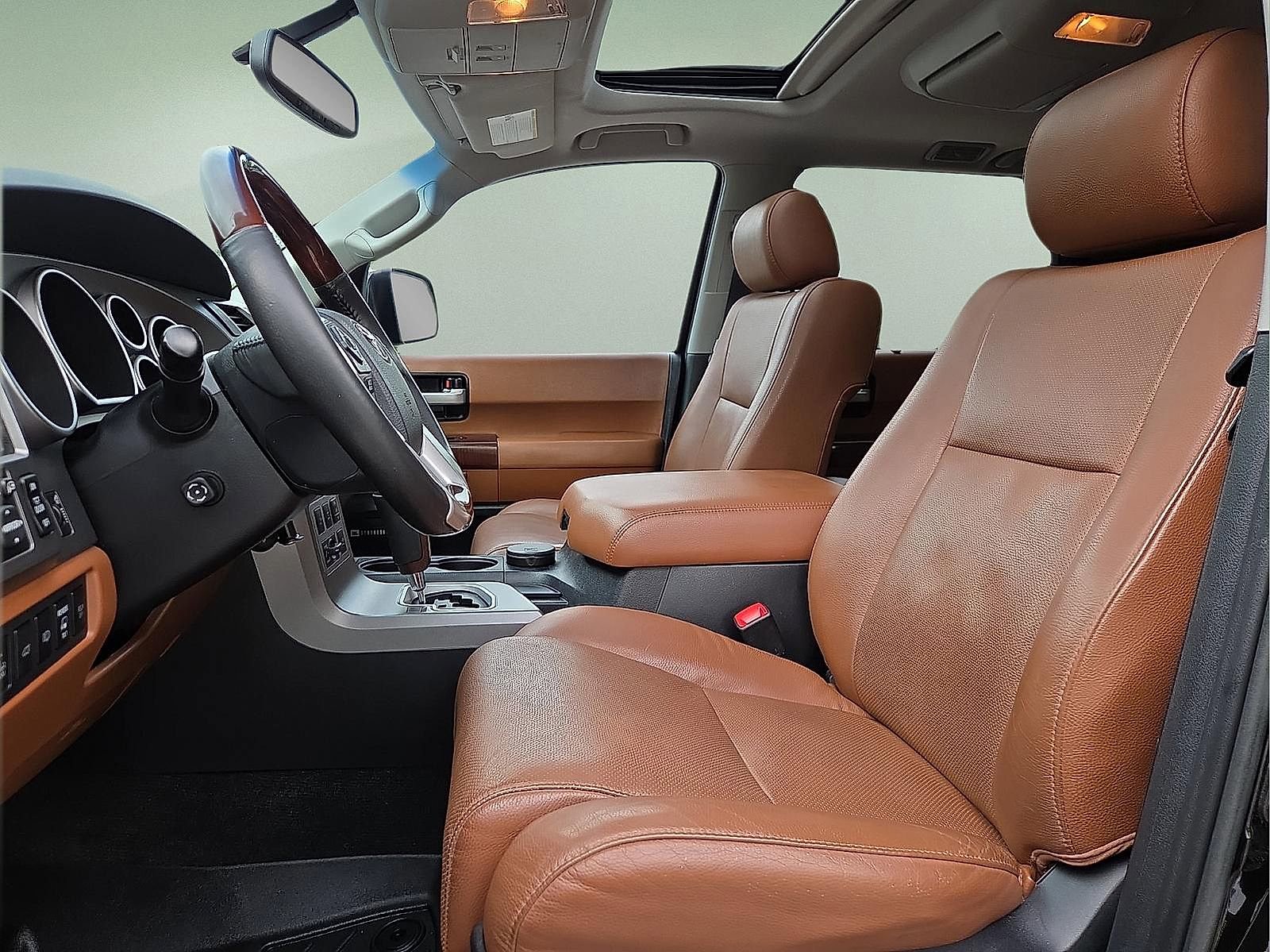 Used 2014 Toyota Sequoia Platinum AWD/4WD image 14
