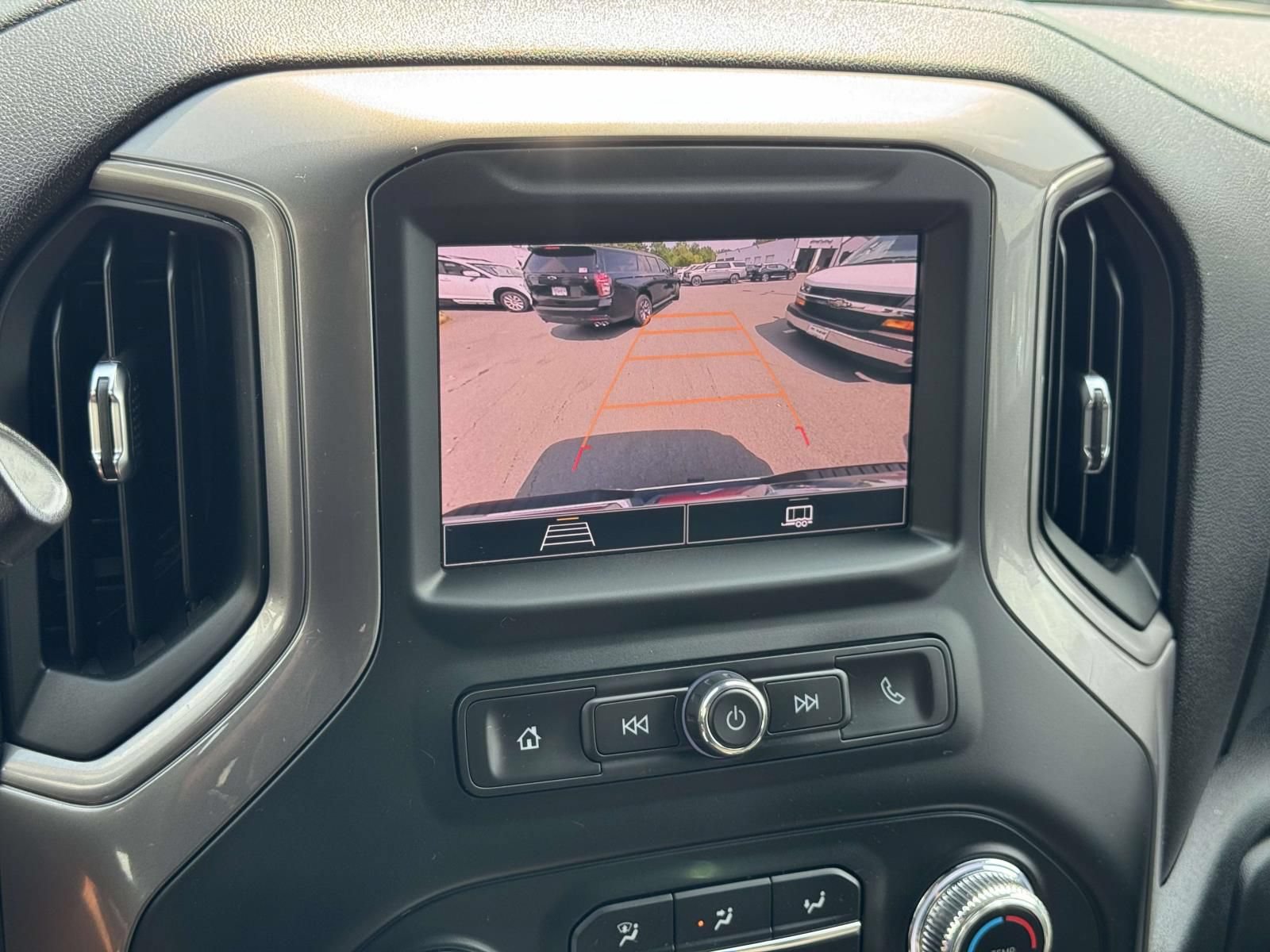 Used 2024 GMC Sierra 3500 Pro RWD image 10