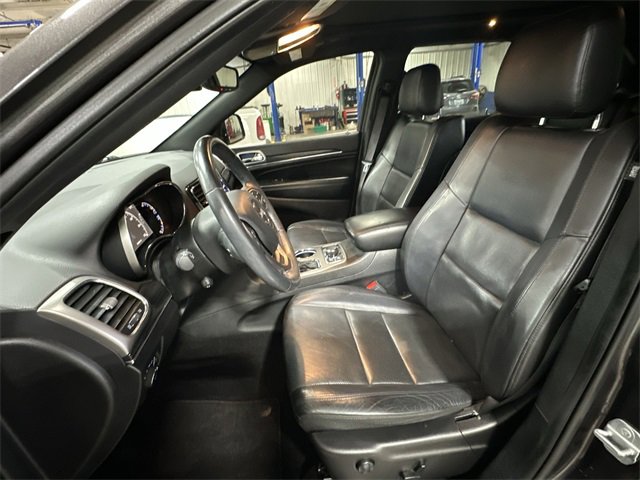 Used 2019 Jeep Grand Cherokee Limited w/ Luxury Group II image 17