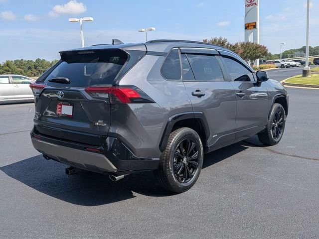 Used 2022 Toyota RAV4 SE AWD/4WD image 3