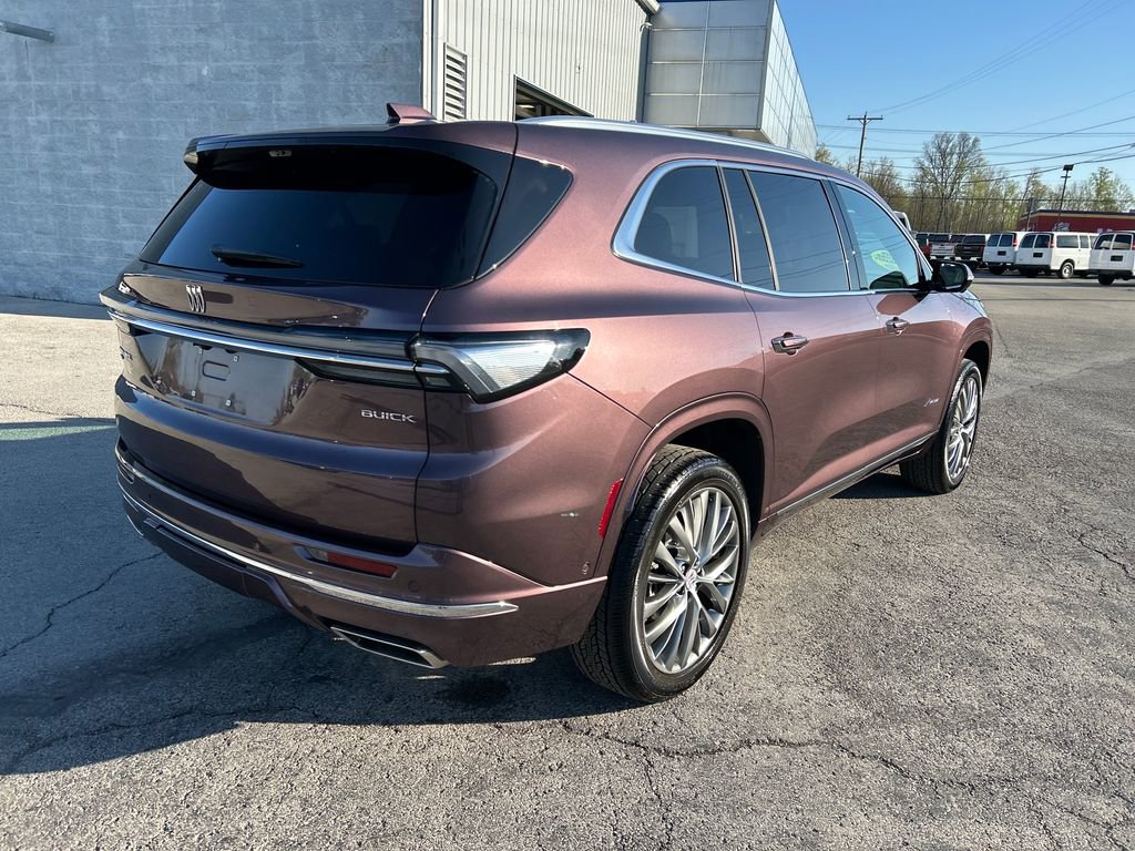 Used 2025 Buick Enclave Avenir w/ Super Cruise Package image 7