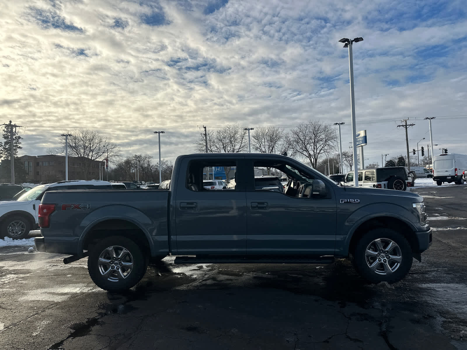 Used 2019 Ford F150 Lariat w/ Equipment Group 502A Luxury image 9
