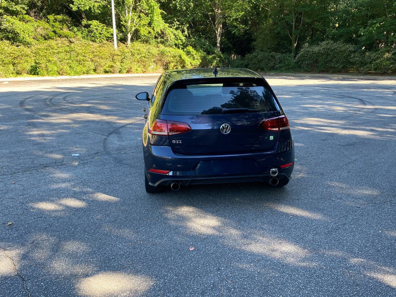 Used 2018 Volkswagen GTI SE FWD image 6
