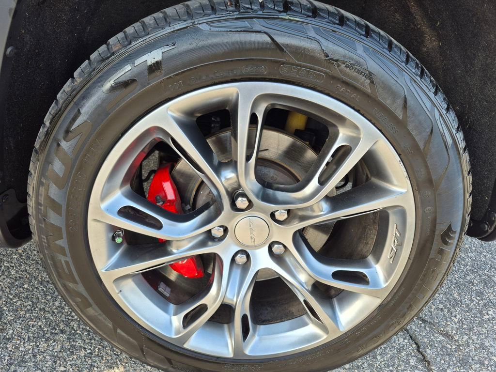 Used 2019 Jeep Grand Cherokee SRT image 8