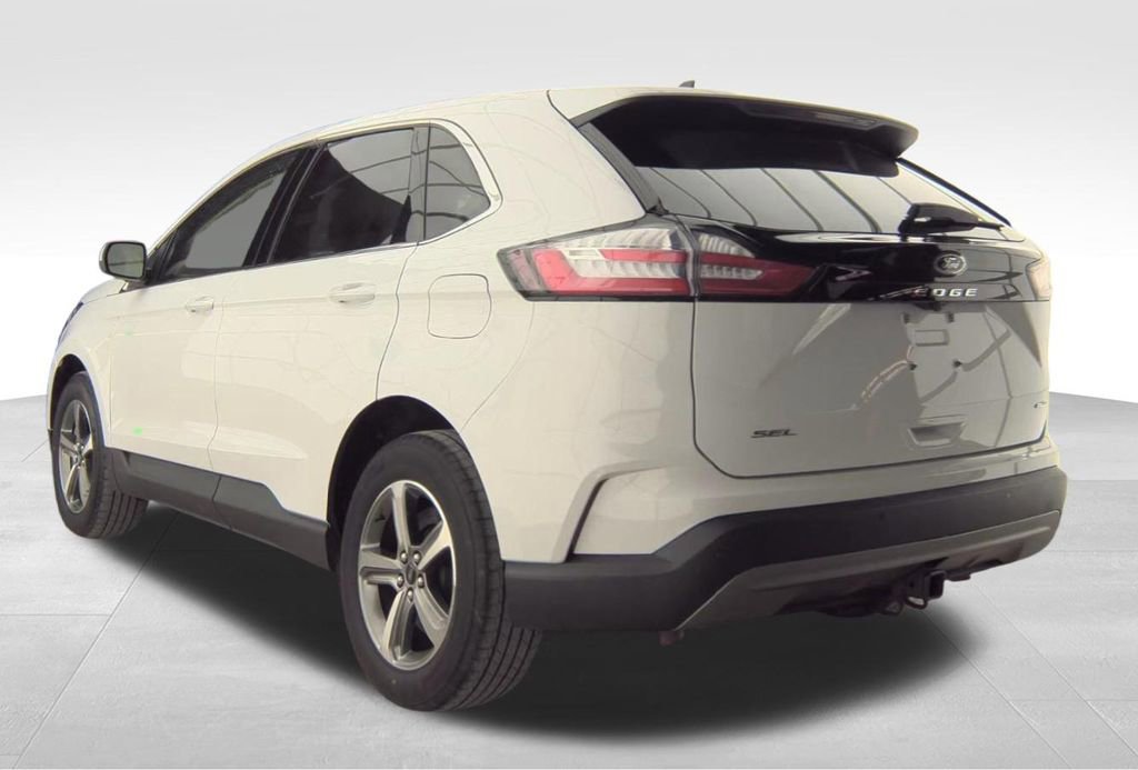 Used 2023 Ford Edge SEL w/ Convenience Package image 3