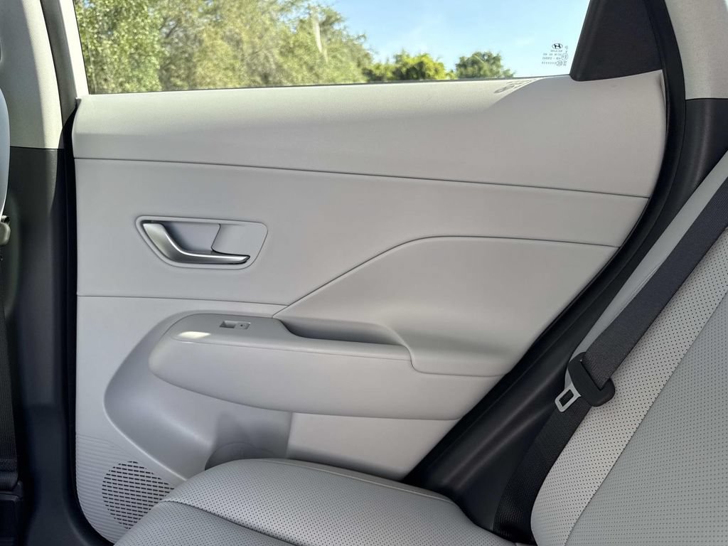 Used 2026 Hyundai Kona SEL Premium FWD image 15