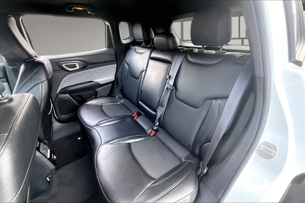 Used 2024 Jeep Compass Latitude AWD/4WD image 21