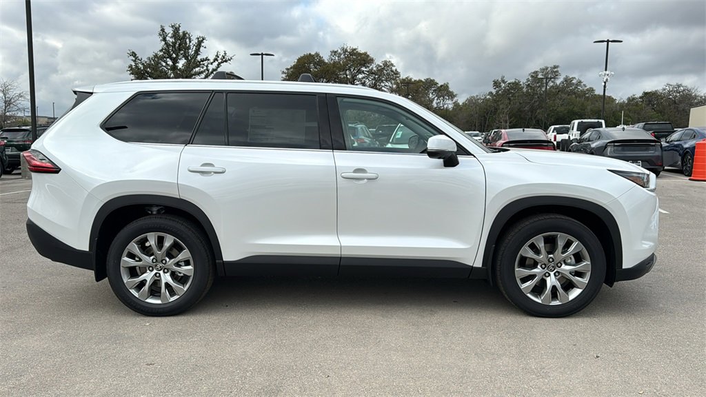 New 2026 Toyota Grand Highlander Limited image 10