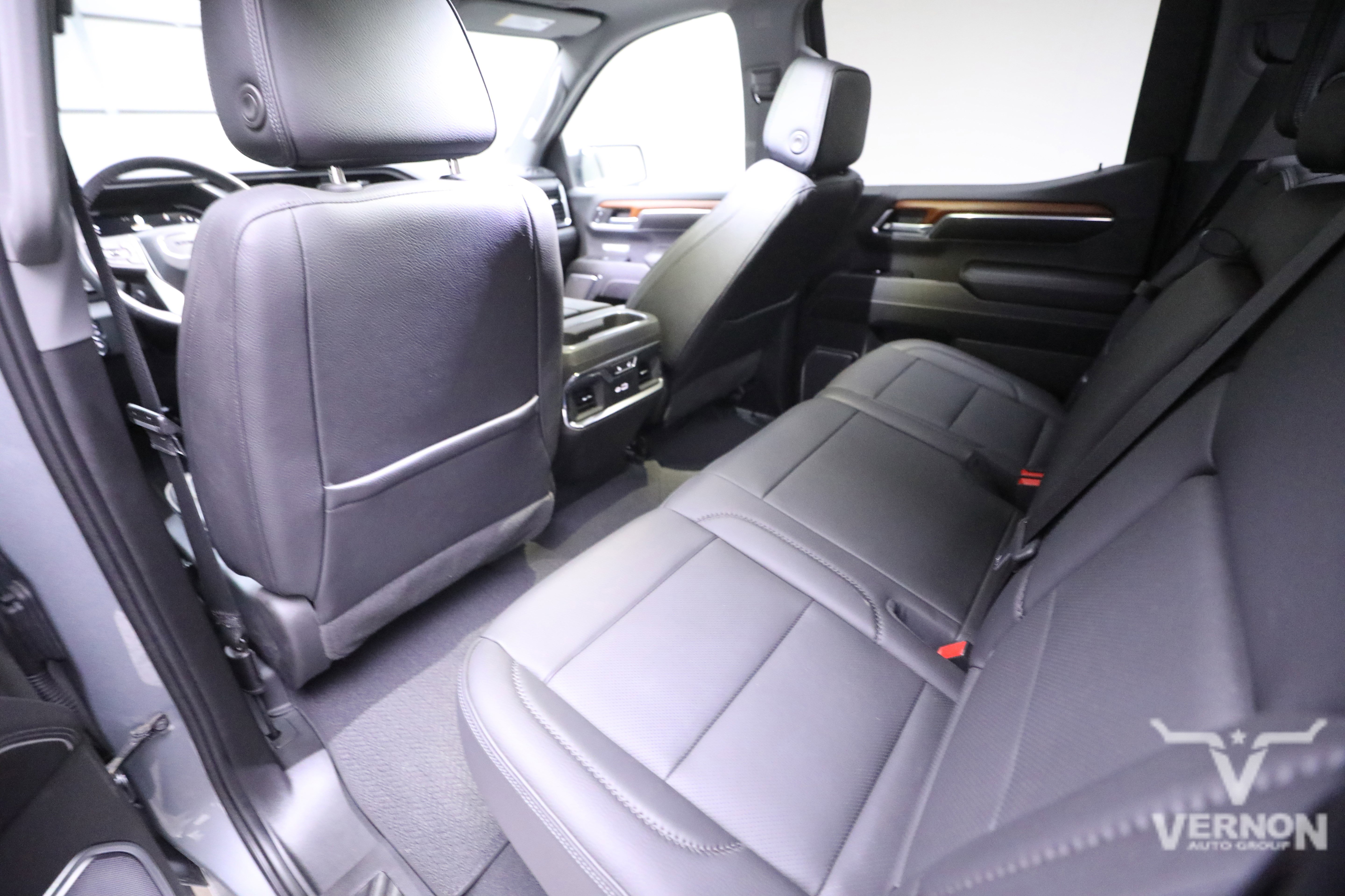 Used 2023 GMC Sierra 1500 Denali w/ Denali Reserve Package image 9