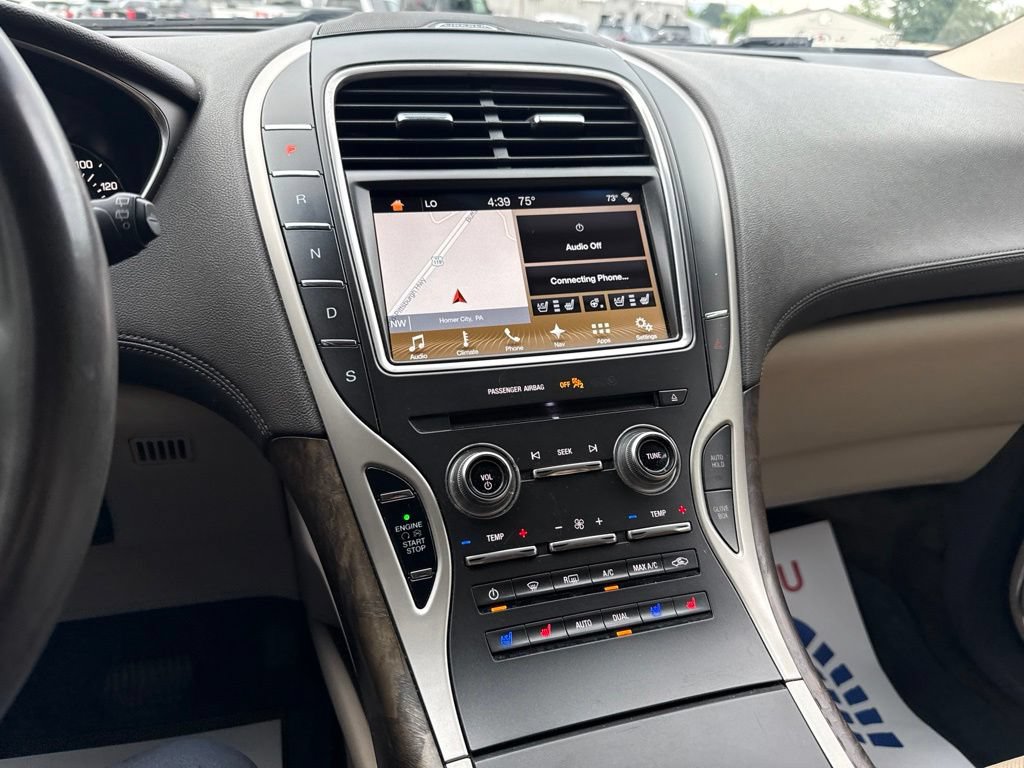 Used 2018 Lincoln MKX Reserve w/ Lincoln MKX Climate Package AWD/4WD image 22
