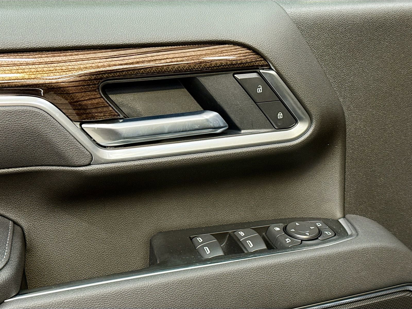 New 2026 Chevrolet Silverado 3500 LT w/ Trail Boss Package image 23