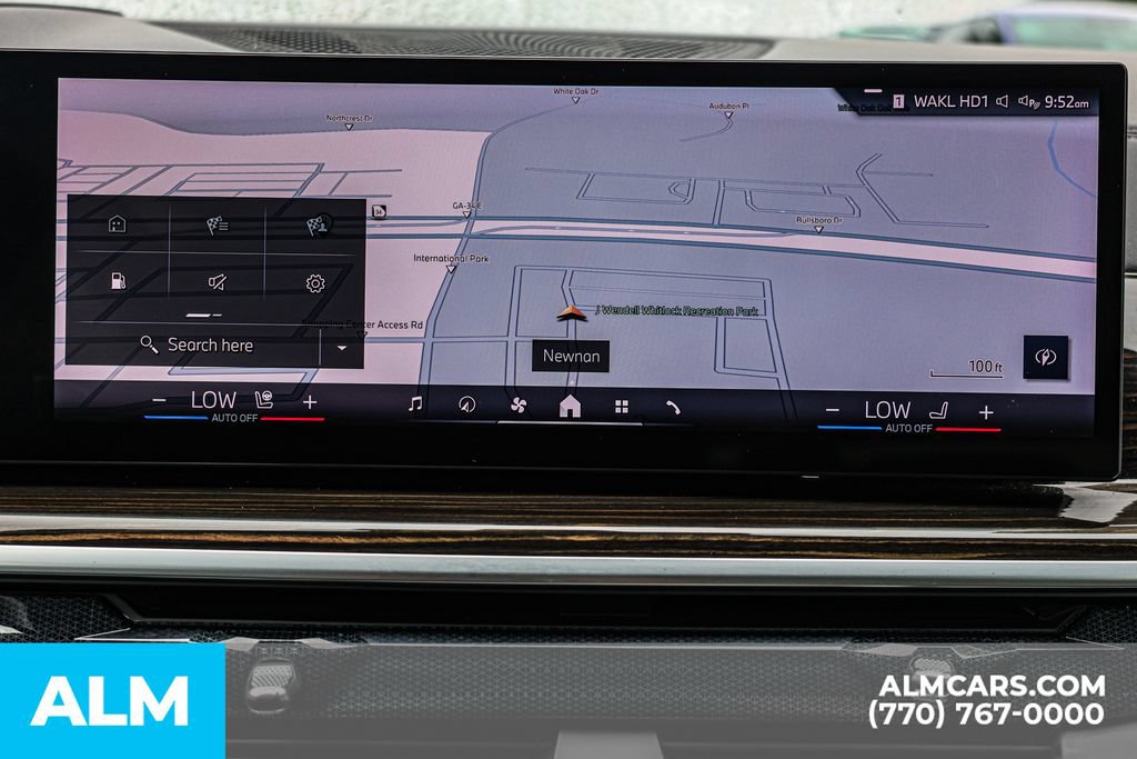 Used 2024 BMW X5 xDrive50e AWD/4WD image 38