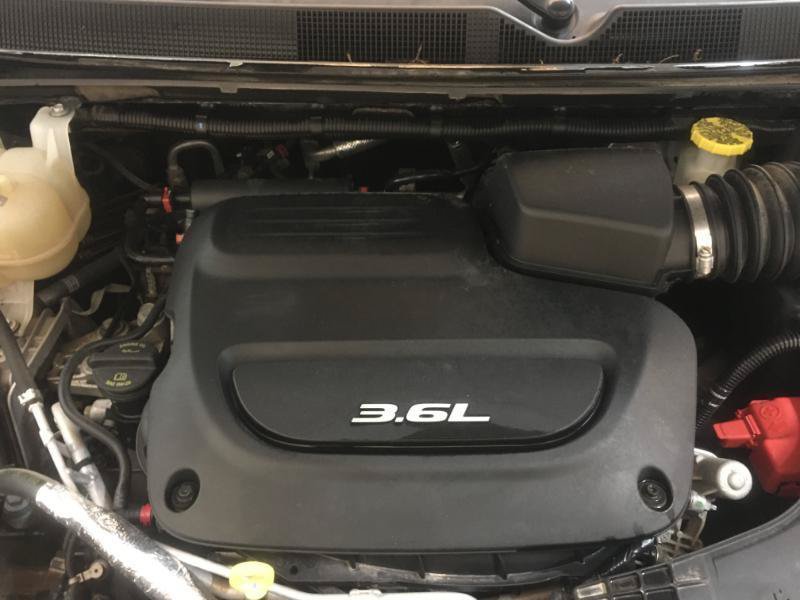 Used 2018 Chrysler Pacifica L FWD image 16
