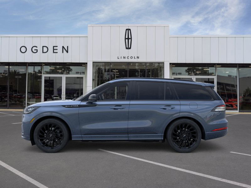 New 2026 Lincoln Aviator Reserve w/ Jet Appearance Package image 3