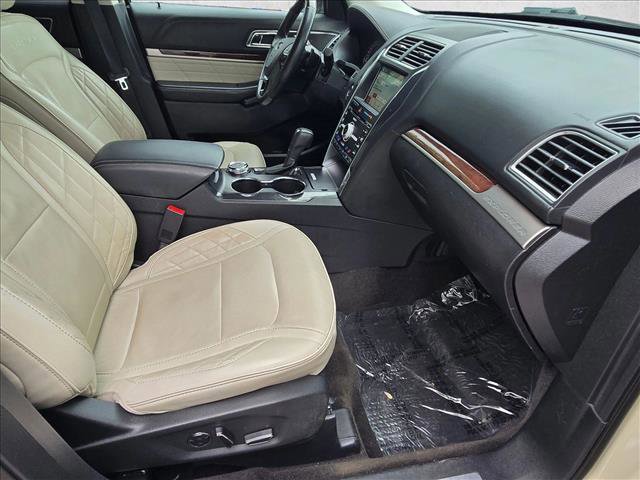Certified 2018 Ford Explorer Platinum AWD/4WD image 17