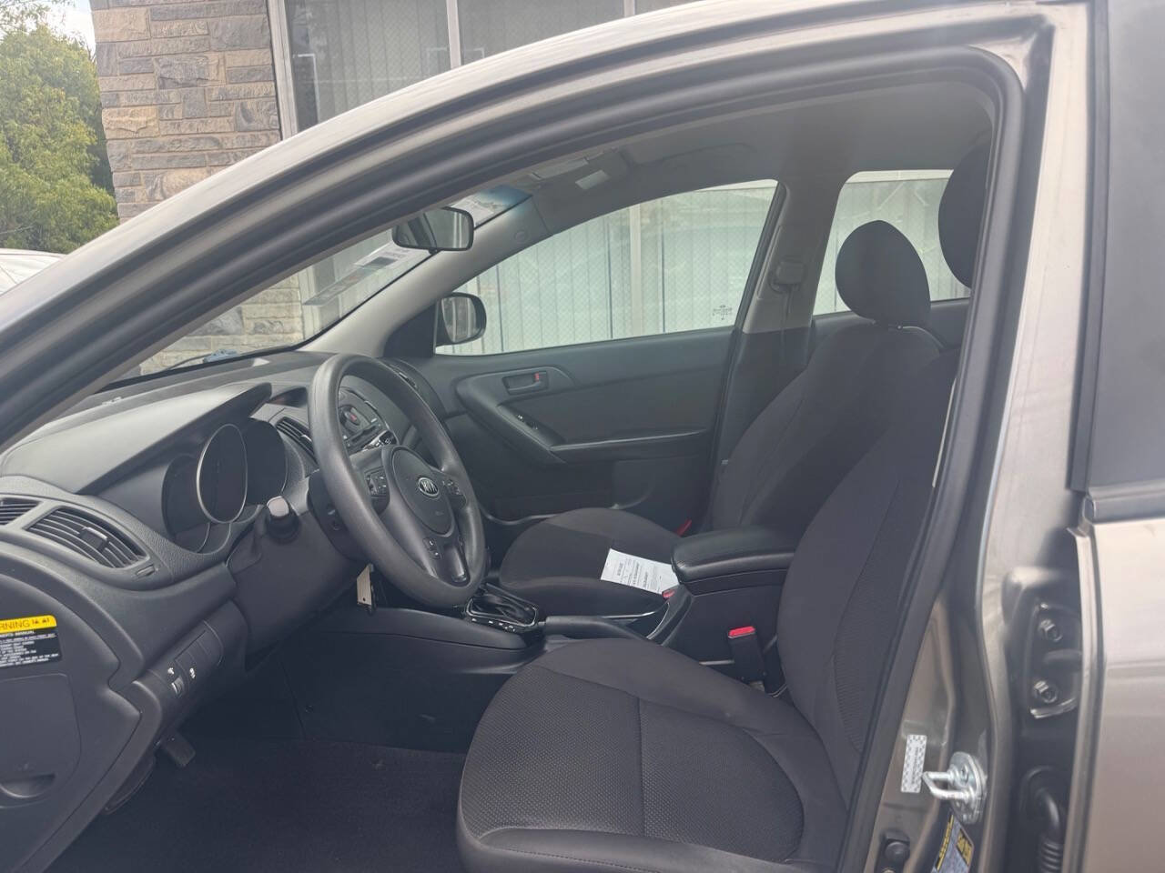 Used 2012 Kia Forte EX w/ Fuel Economy Pkg image 11