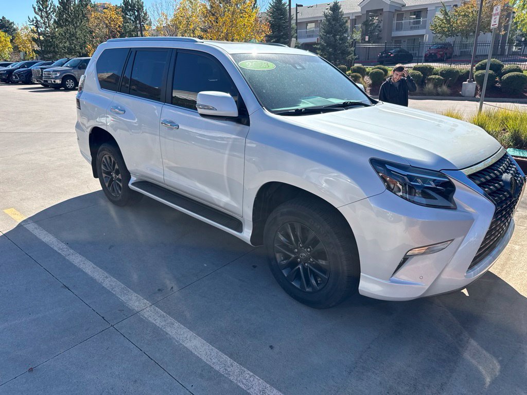 Used 2023 Lexus GX 460 Premium w/ Premium Package AWD/4WD image 2