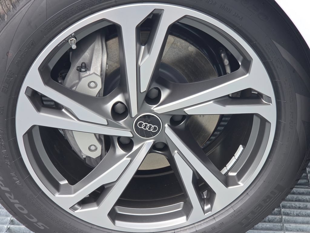 New 2027 Audi Q6 e-tron Prestige AWD/4WD image 22