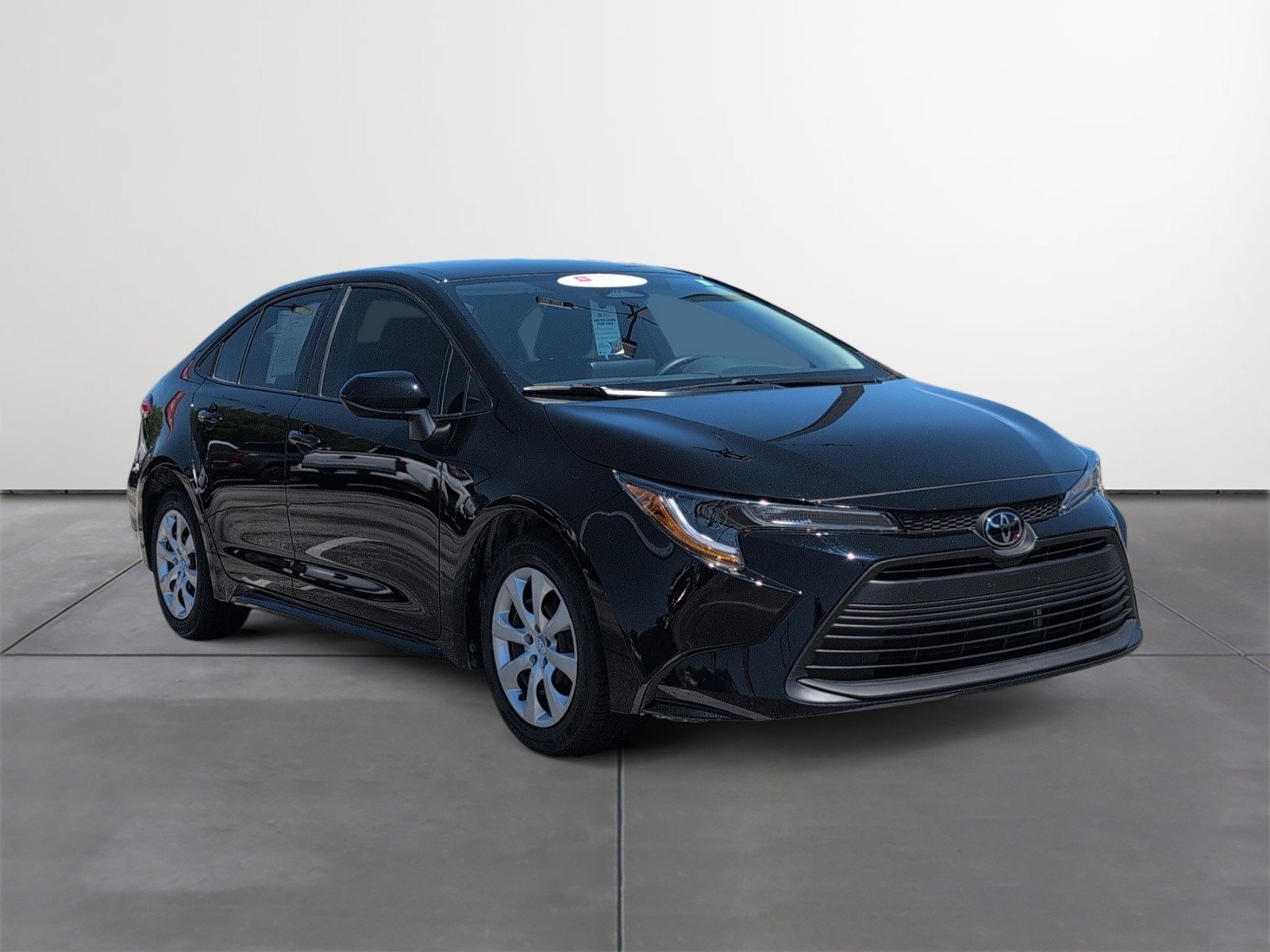 Certified 2025 Toyota Corolla LE FWD image 7