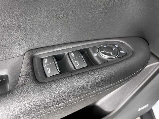 Used 2025 Cadillac XT5 Luxury image 23