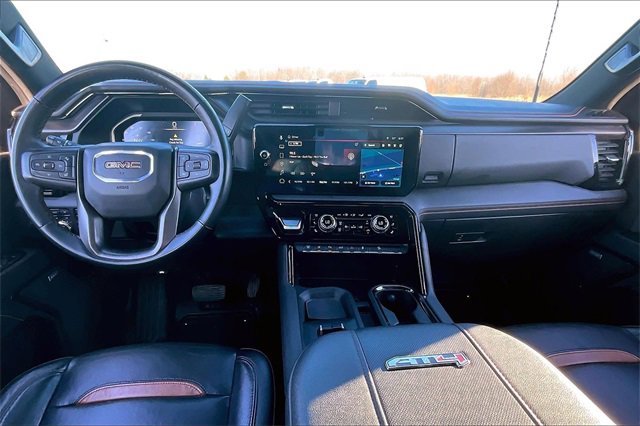 Used 2024 GMC Sierra 2500 AT4 w/ AT4 Premium Plus Package image 8