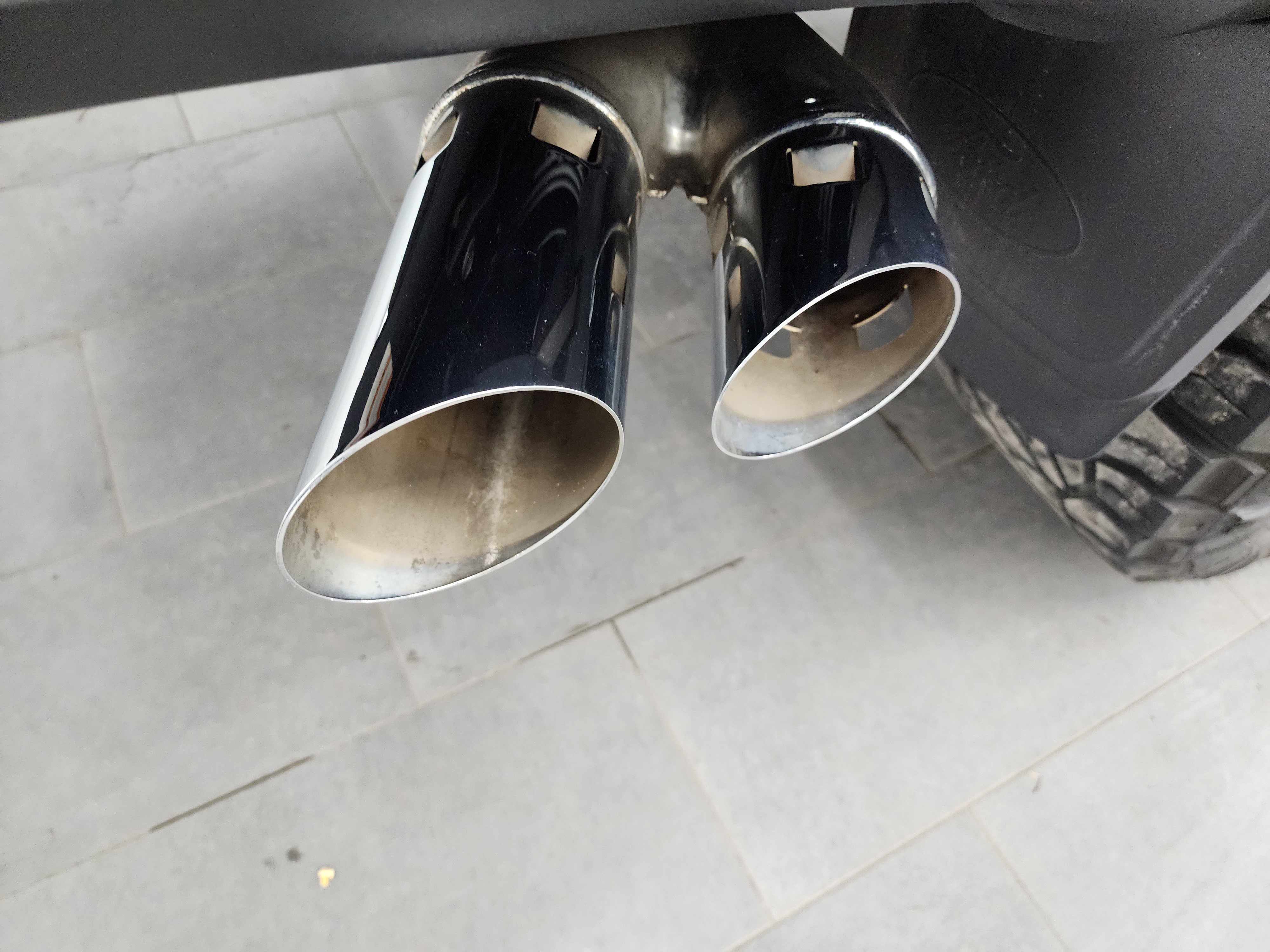 Used 2019 Ford F350 Lariat w/ Chrome Package image 29