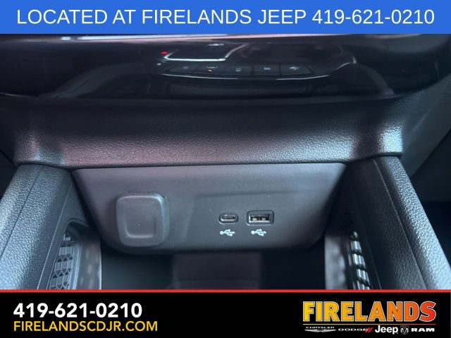 Used 2024 Chevrolet TrailBlazer RS w/ Driver Confidence Package image 27