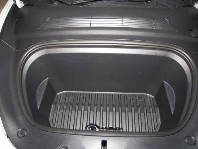 Used 2024 Tesla Model Y Performance AWD/4WD image 17