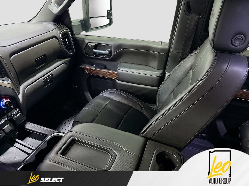 Used 2022 Chevrolet Silverado 3500 High Country w/ Technology Package AWD/4WD image 27