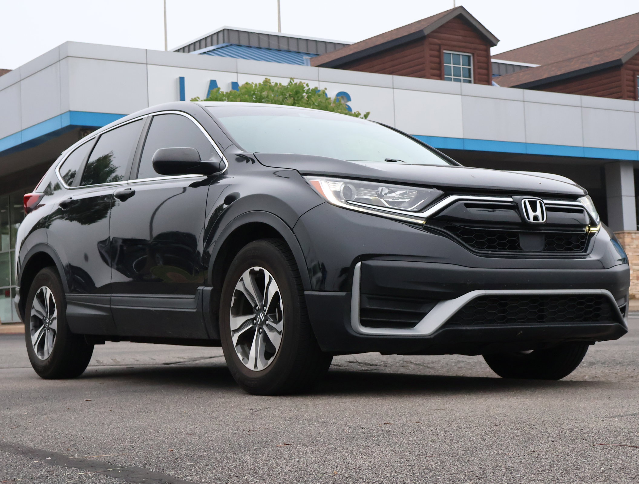 Used 2020 Honda CR-V LX image 1