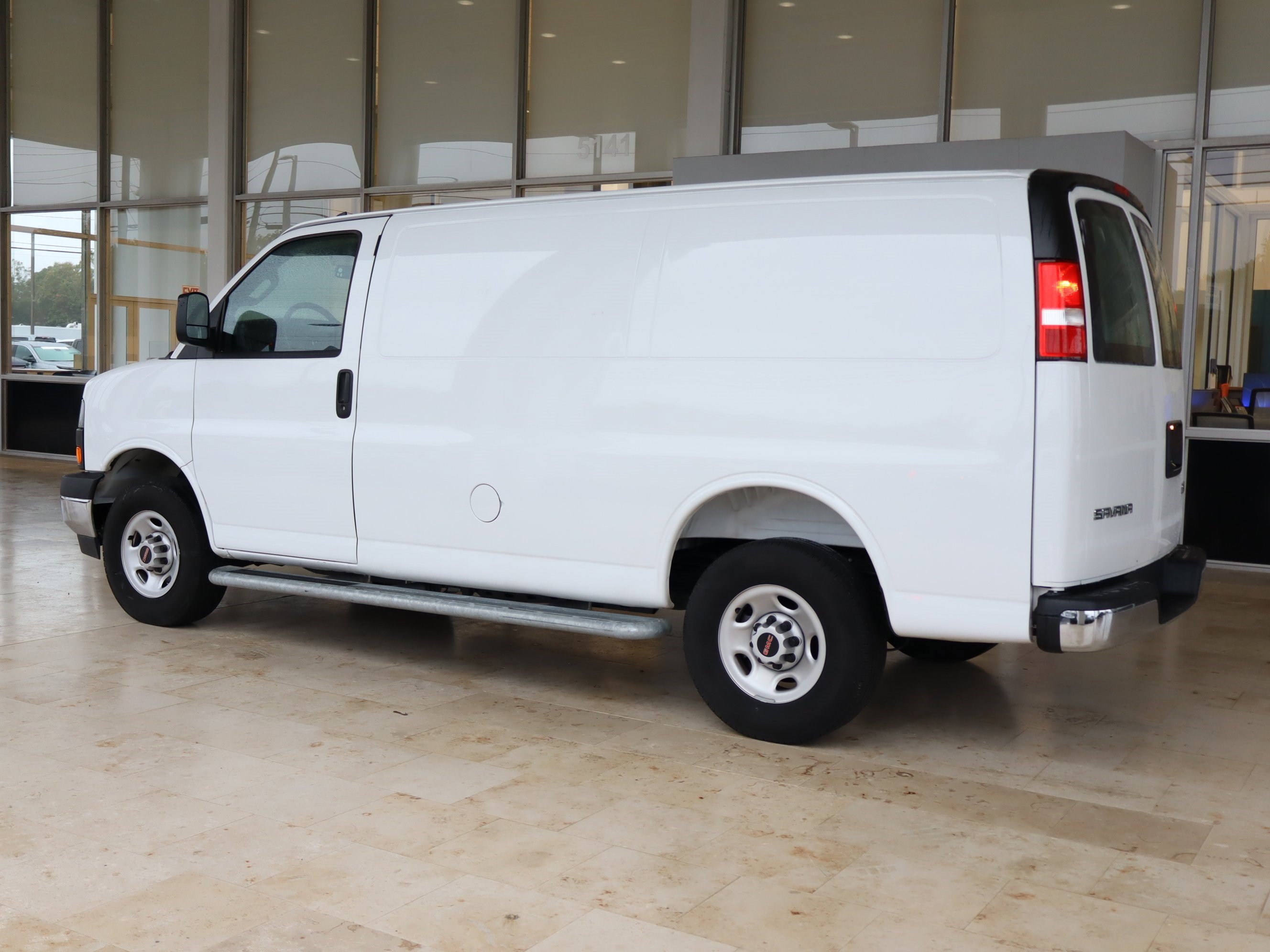 Used 2025 GMC Savana 2500 w/ Driver Convenience Package RWD image 9