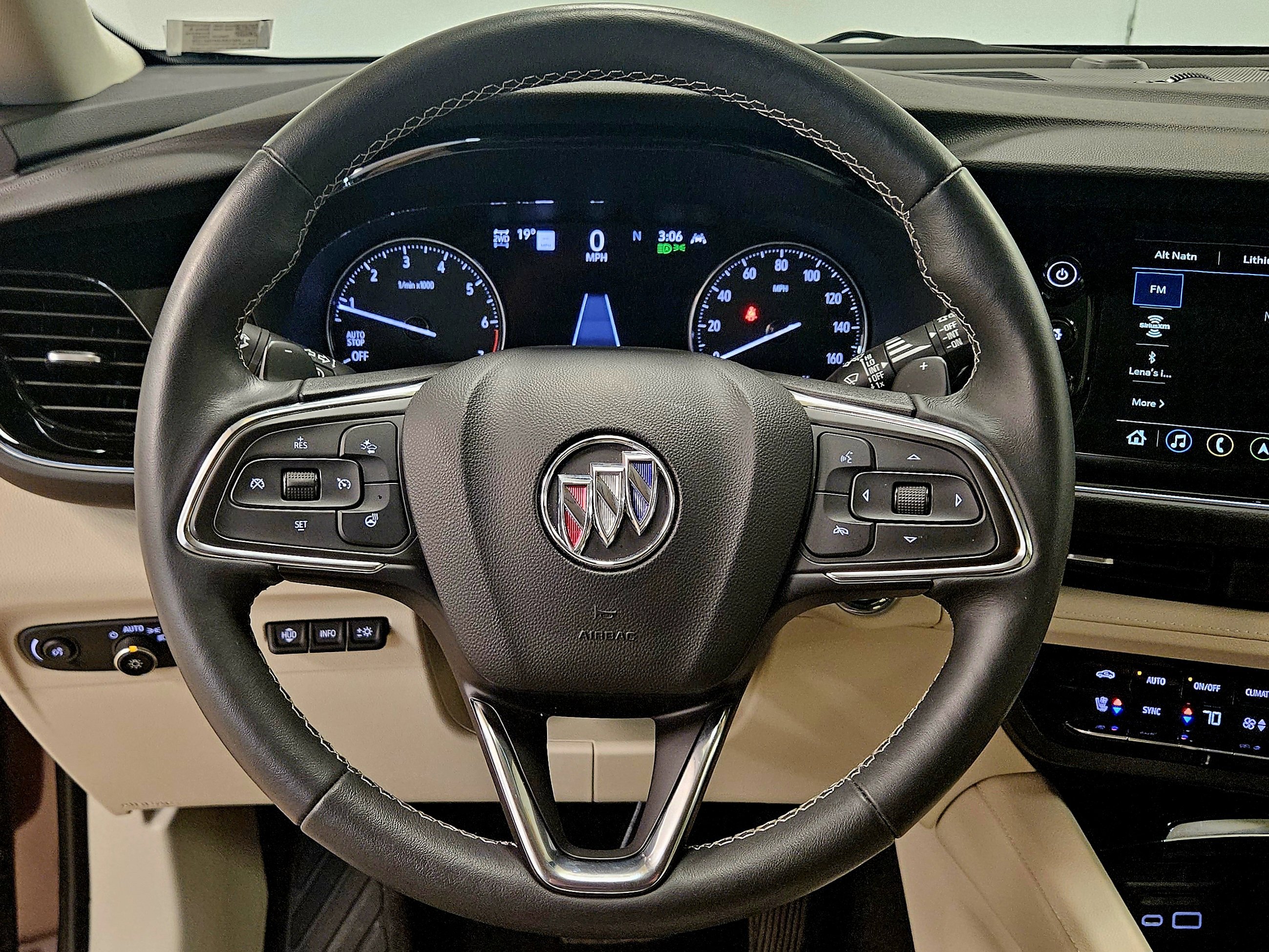 Used 2023 Buick Envision Avenir image 41