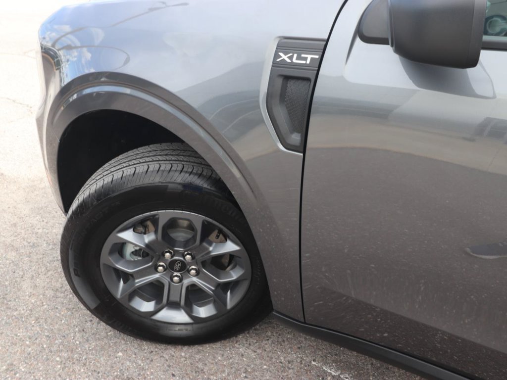 Used 2026 Ford Maverick XLT FWD image 3