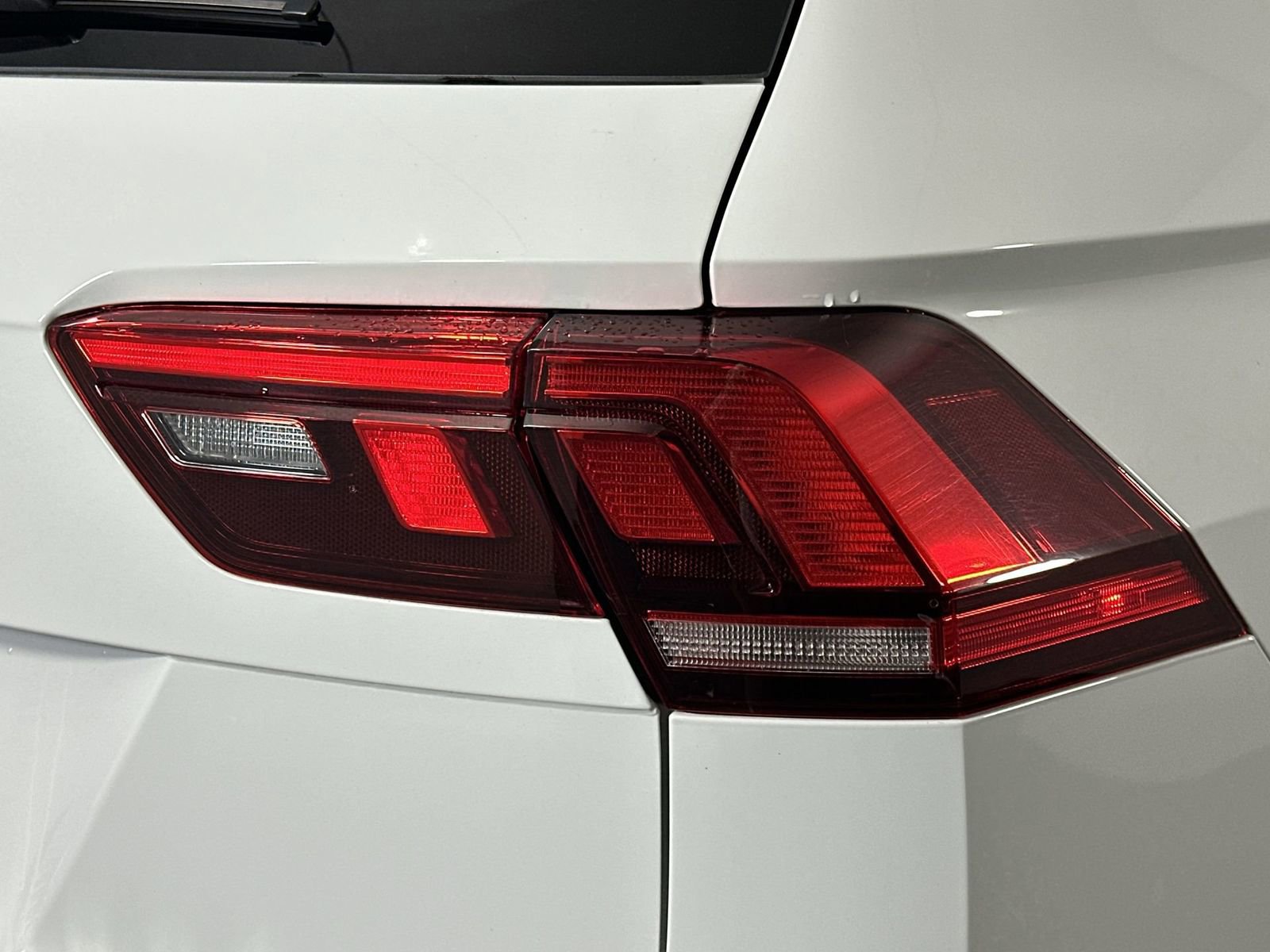 Used 2024 Volkswagen Tiguan Wolfsburg Edition image 30