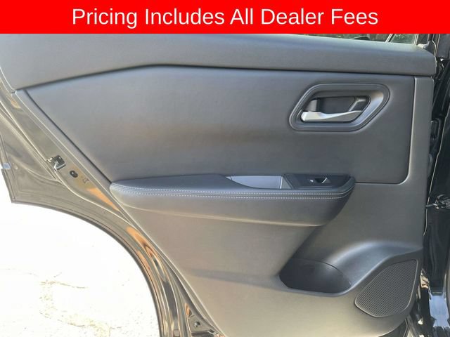 Used 2024 Nissan Rogue SV AWD/4WD image 15