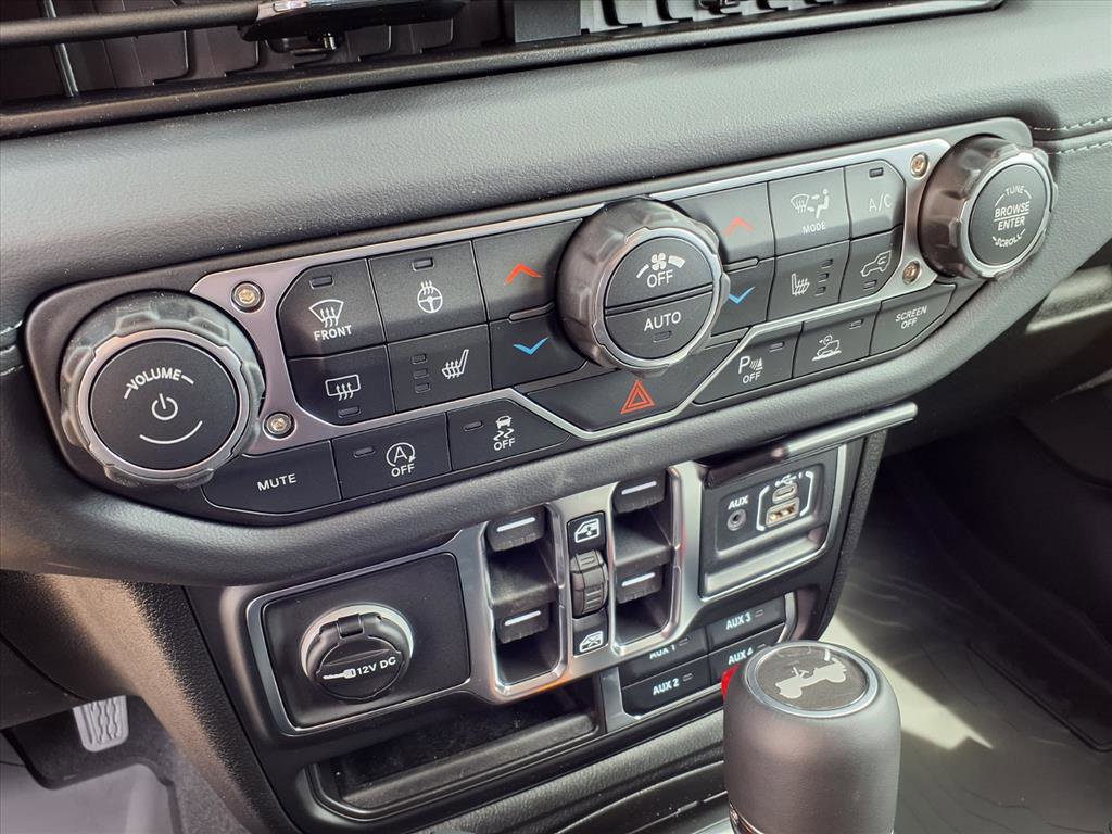 New 2026 Jeep Wrangler Unlimited Sahara AWD/4WD image 5