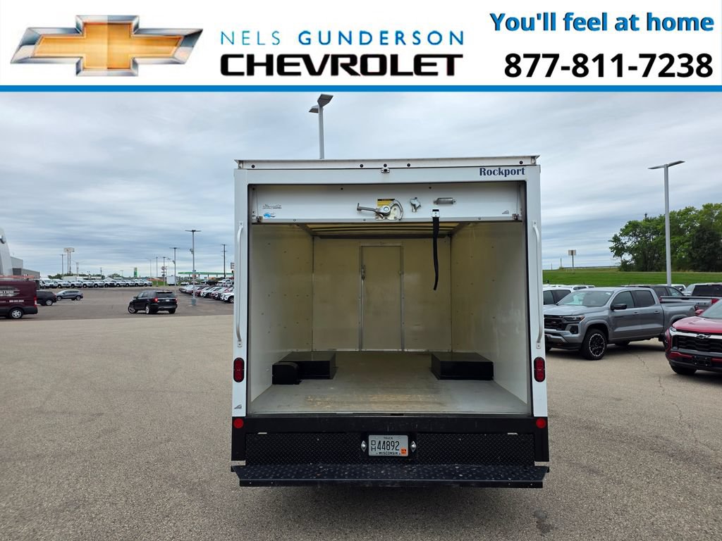 Used 2025 Ford E-350 and Econoline 350 Super Duty w/ Power Equipment Group RWD image 9
