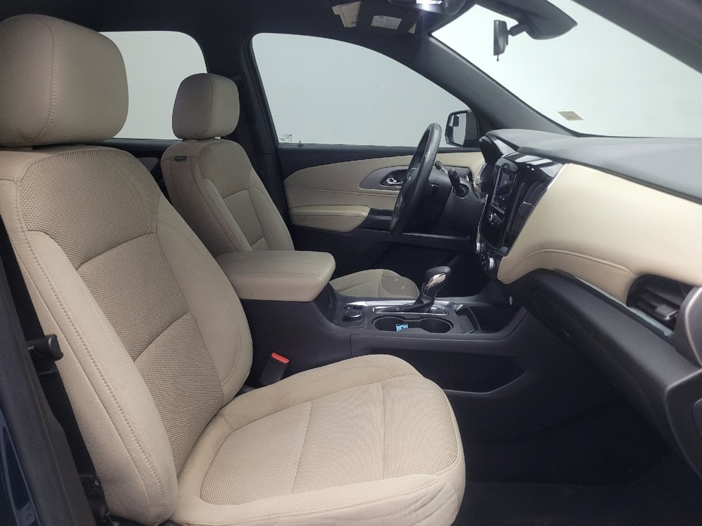 Used 2023 Chevrolet Traverse LS FWD image 21