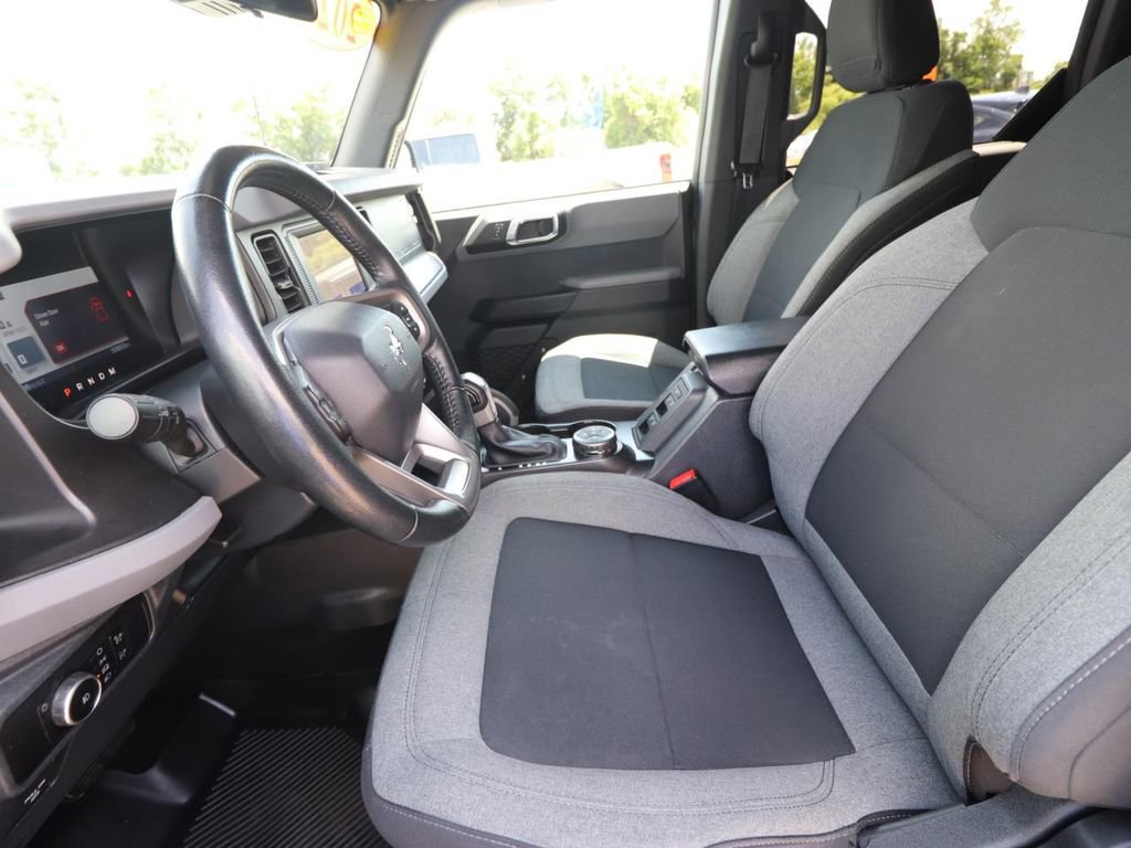 Used 2023 Ford Bronco Big Bend AWD/4WD image 2