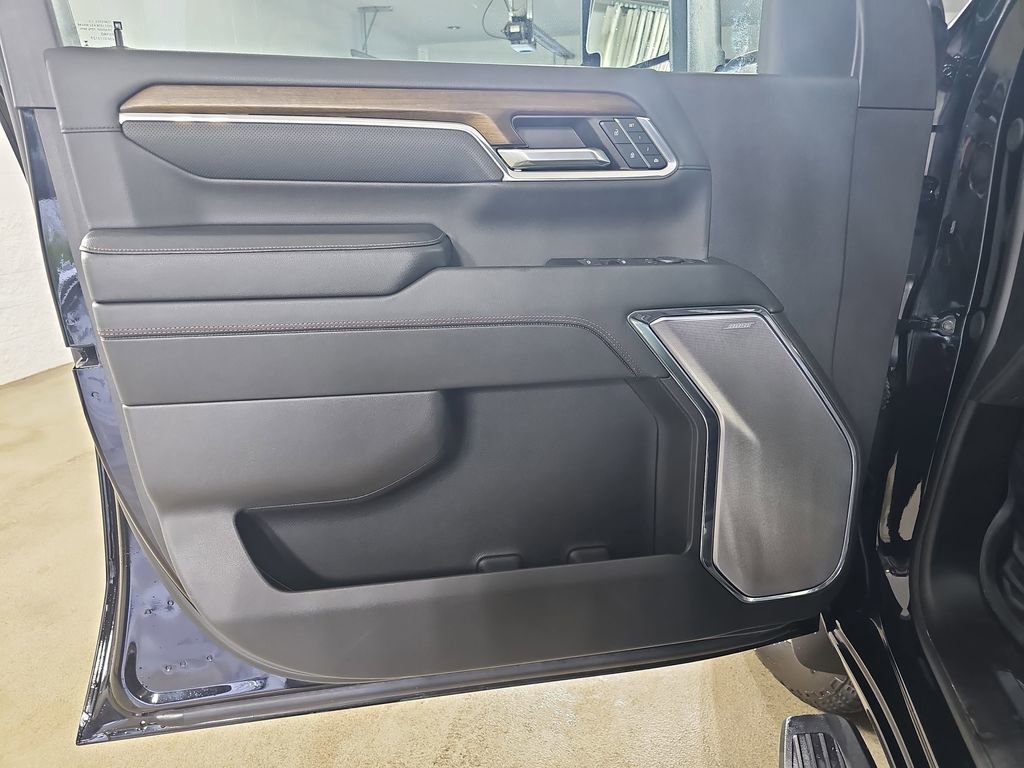 Certified 2024 Chevrolet Silverado 2500 High Country w/ Technology Package AWD/4WD image 32
