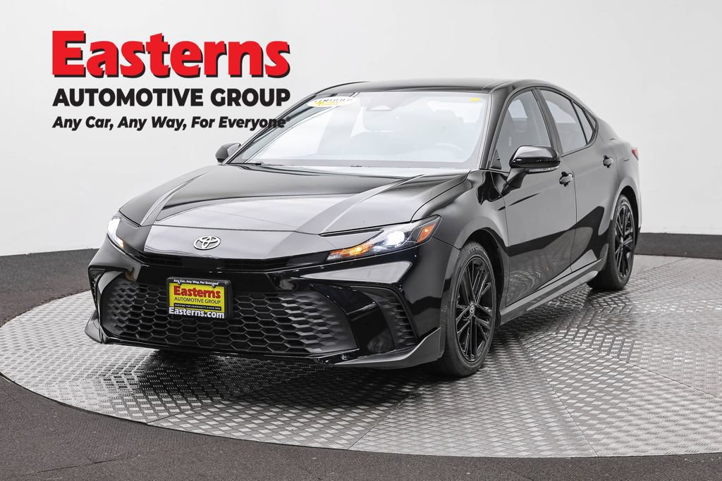 Used 2025 Toyota Camry SE
