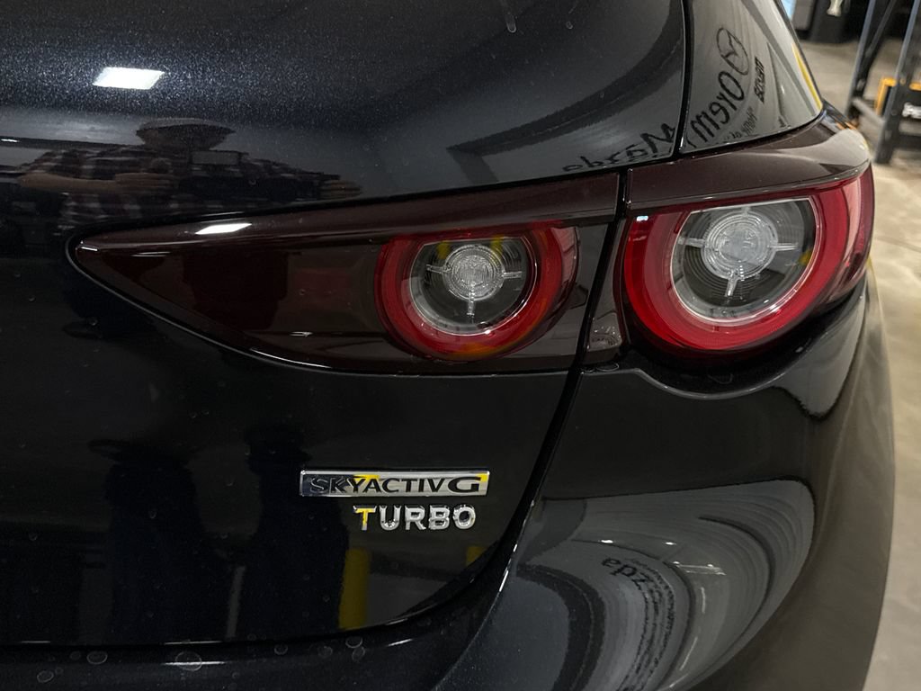 New 2026 MAZDA MAZDA3 Hatchback w/Premium Plus Pkg AWD/4WD image 3