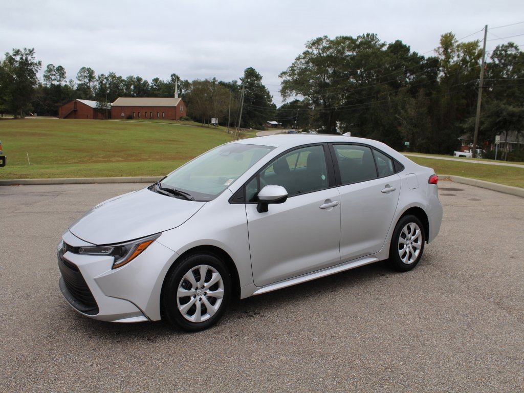 Used 2024 Toyota Corolla LE