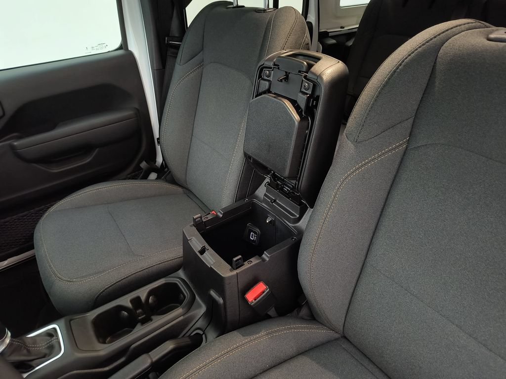 Used 2026 Jeep Wrangler Unlimited Sport AWD/4WD image 27