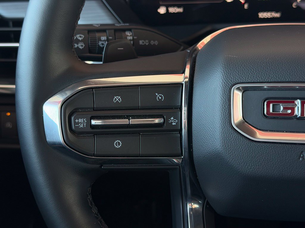 Used 2026 GMC Acadia Elevation FWD image 25