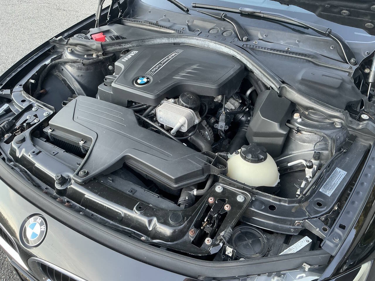 Used 2014 BMW 320i xDrive Sedan AWD/4WD image 34