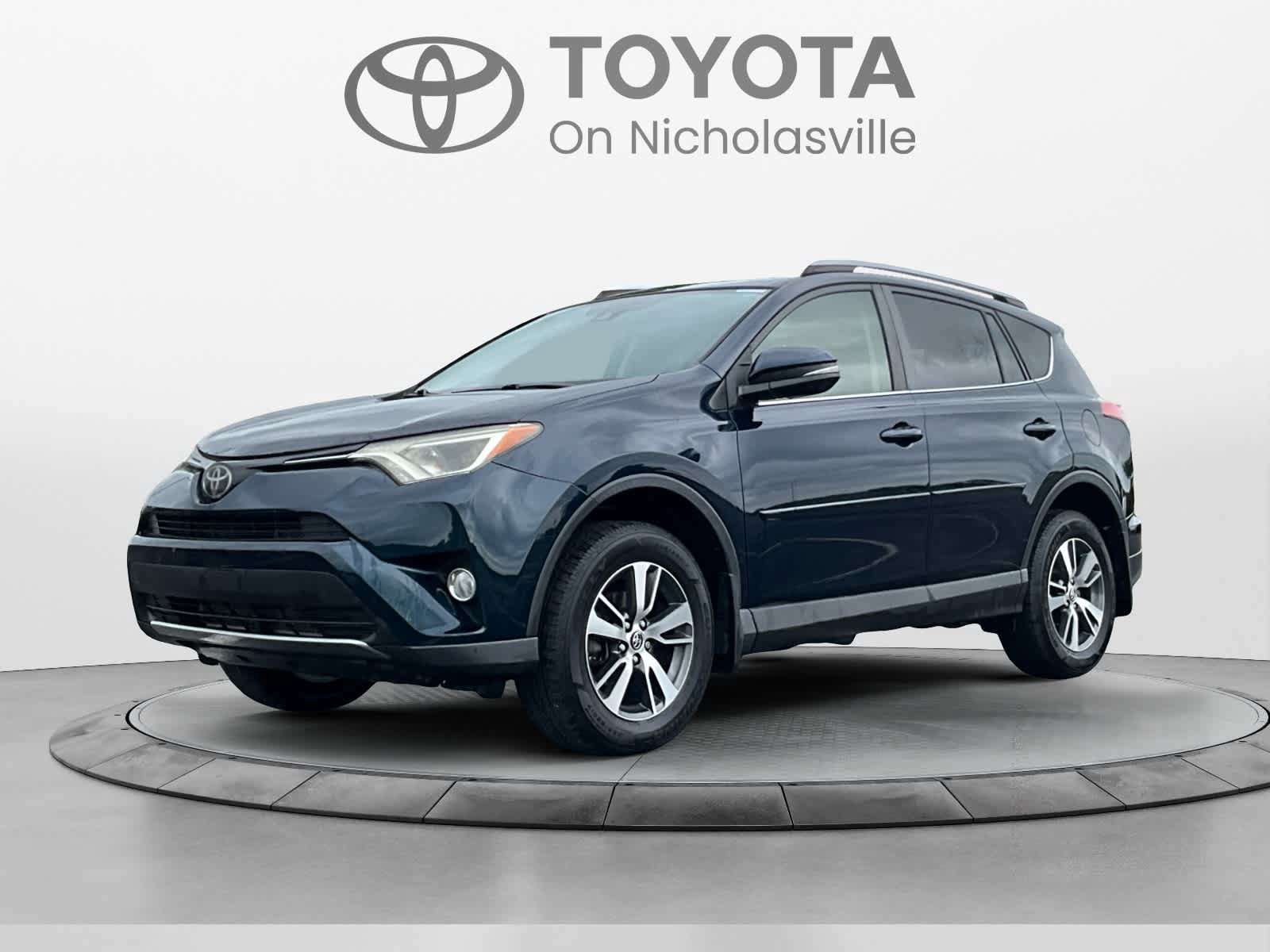 Used 2018 Toyota RAV4 XLE AWD/4WD video 1