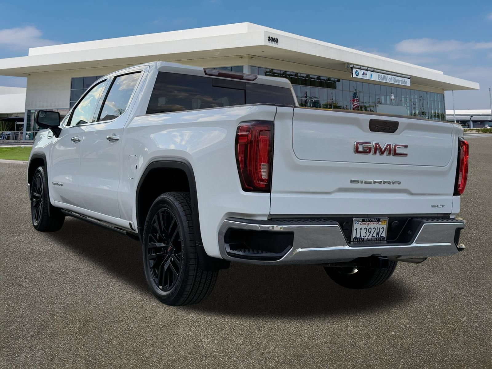 Used 2019 GMC Sierra 1500 SLT w/ SLT Premium Package image 8