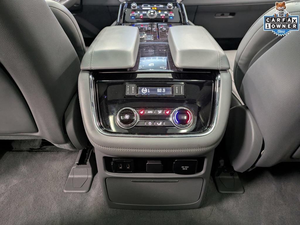 Used 2019 Lincoln Navigator Select w/ Technology Package AWD/4WD image 29